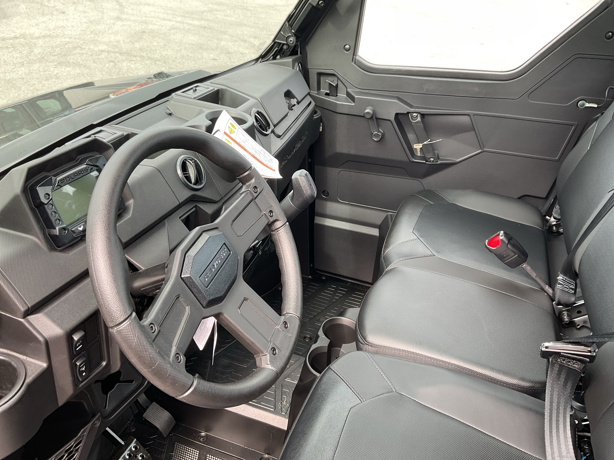 2027 Polaris Ranger 1000 Cab 6