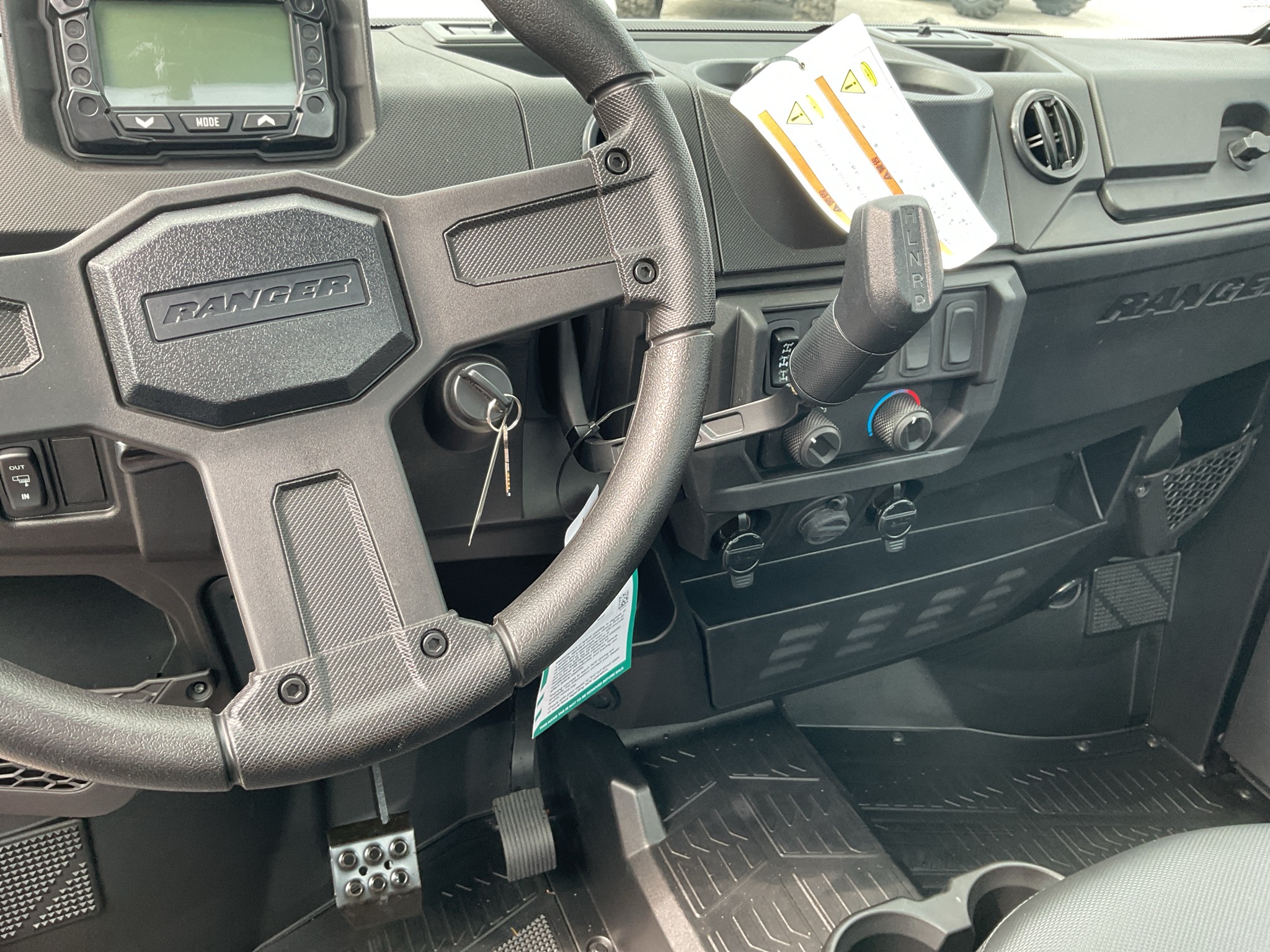 2027 Polaris Ranger 1000 Cab 7