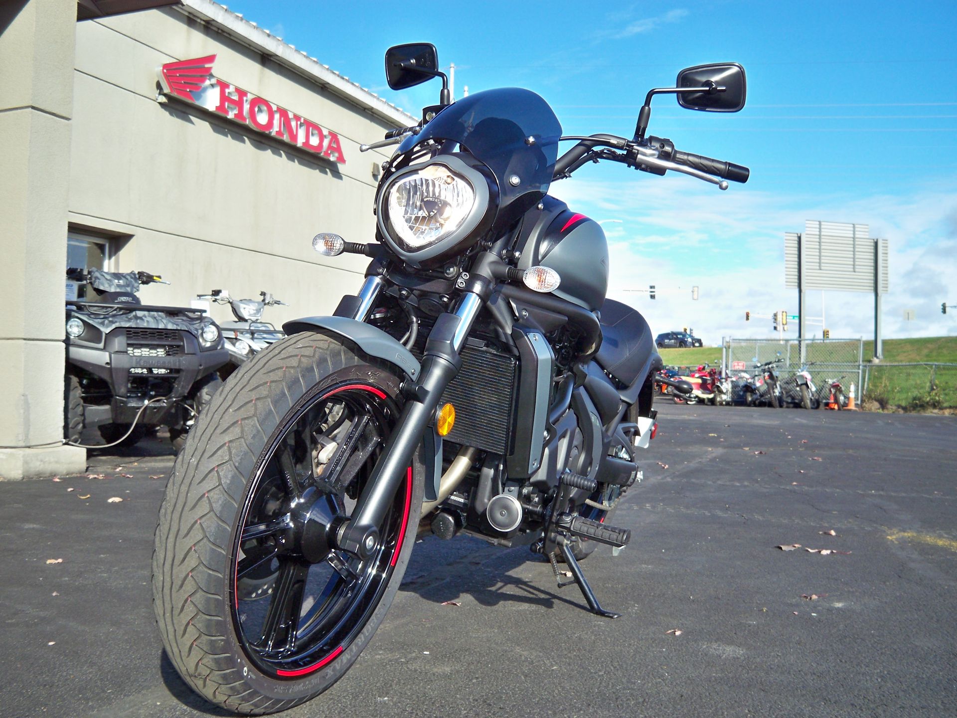 2024 Kawasaki Vulcan S Cafe ABS in North Mankato, Minnesota - Photo 3
