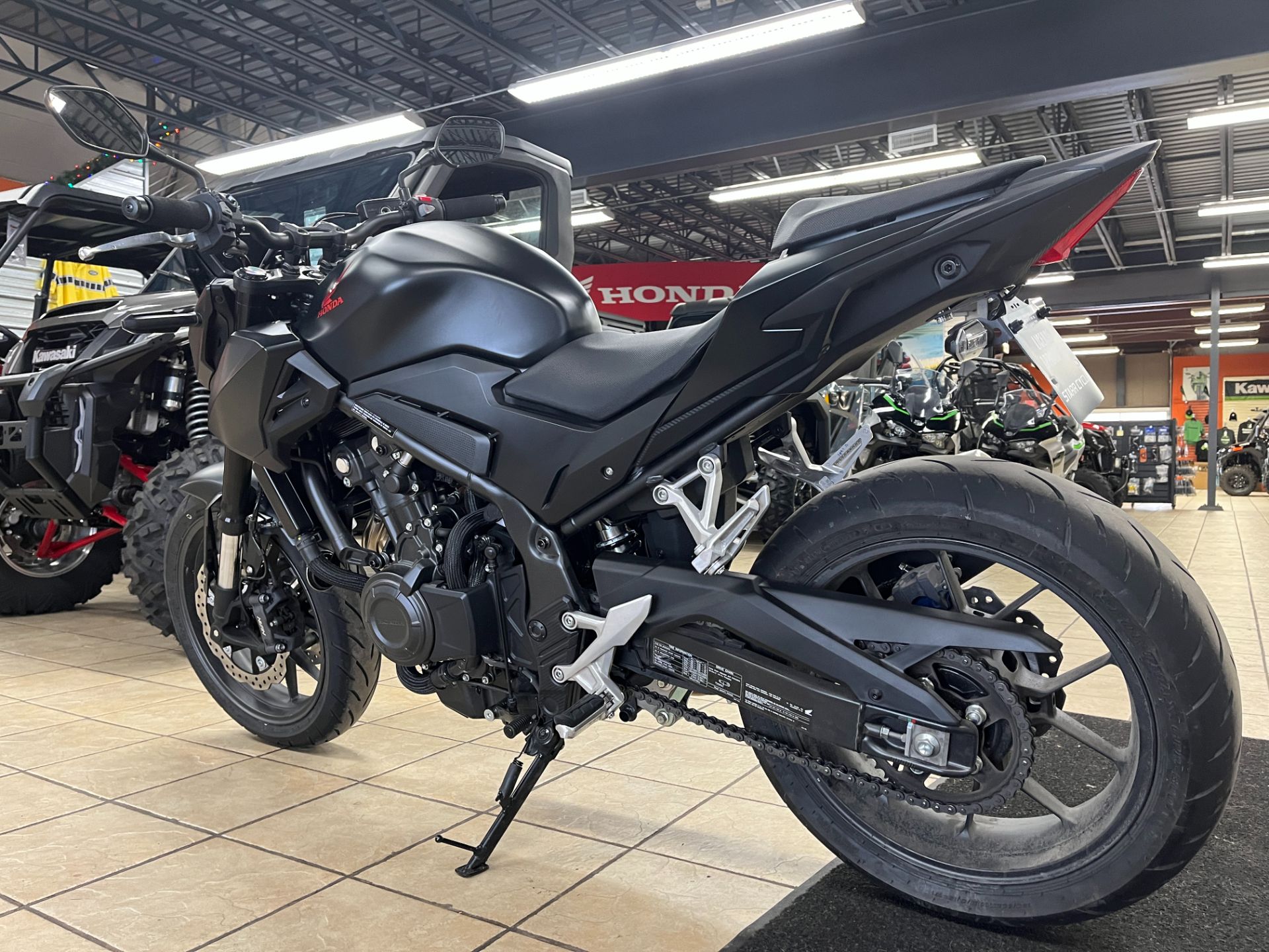 2025 Honda CB500F ABS in North Mankato, Minnesota - Photo 11