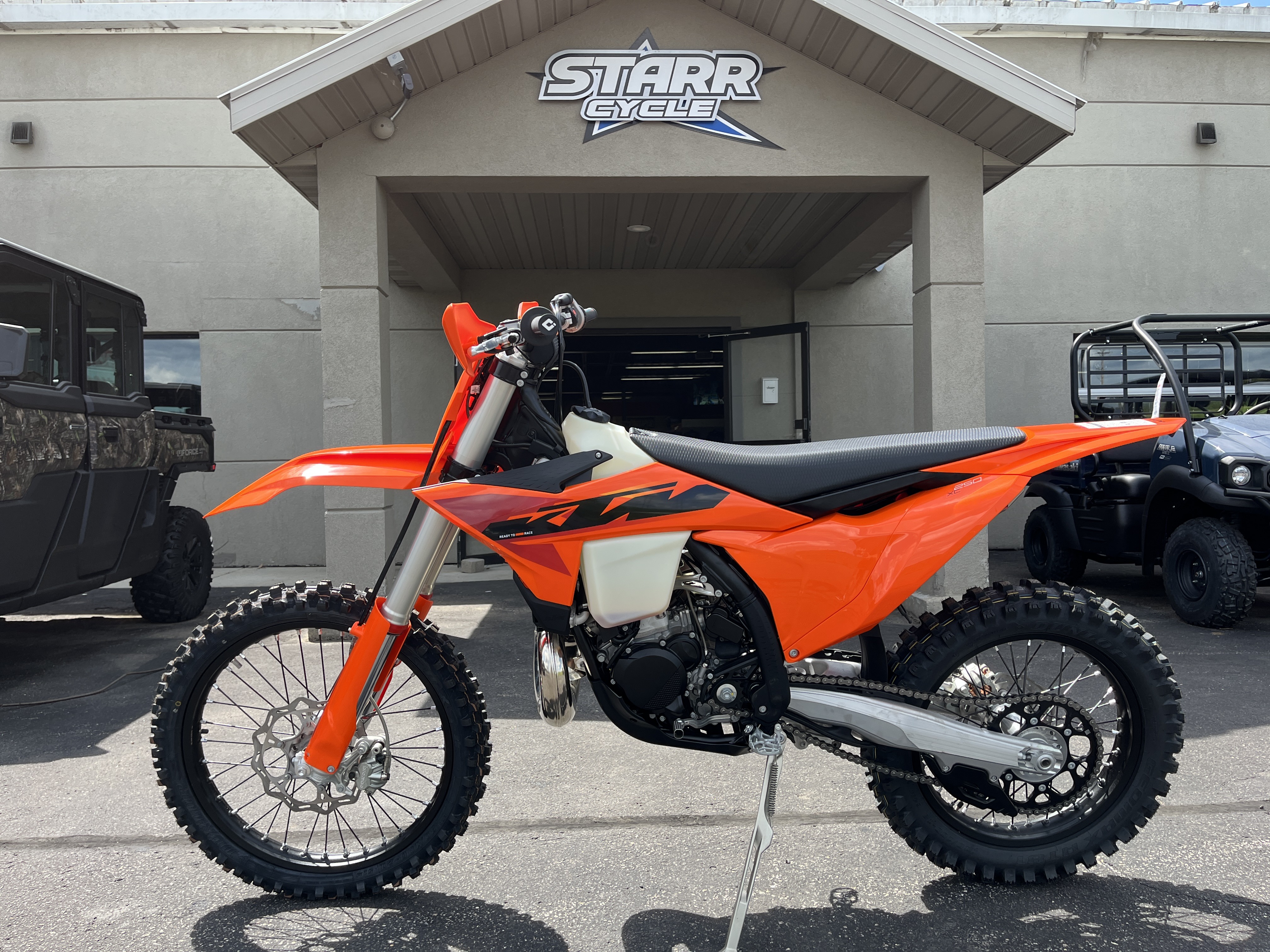 2025 KTM 250 XC