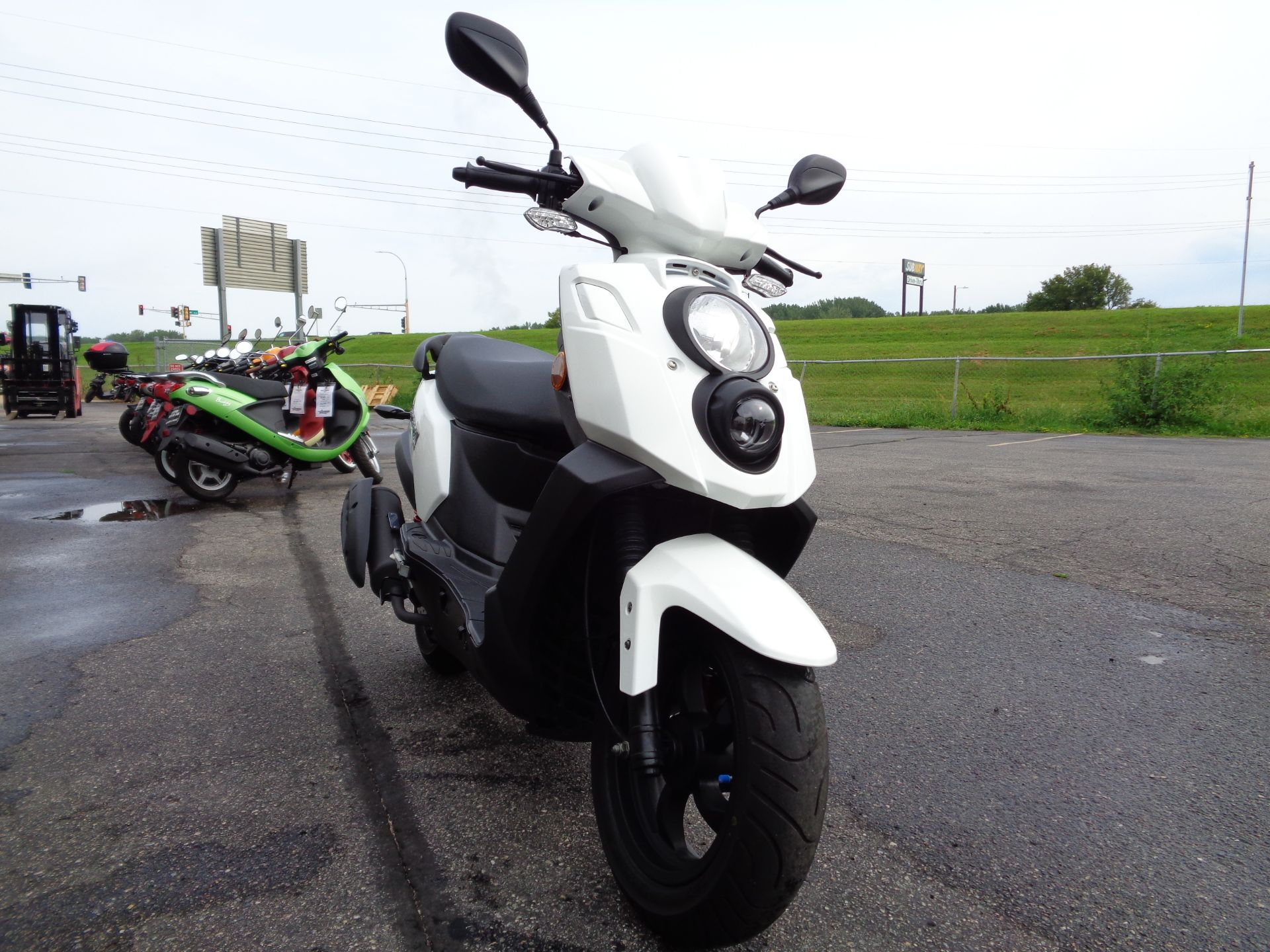2022 Genuine Scooters Hooligan 170i in North Mankato, Minnesota - Photo 14