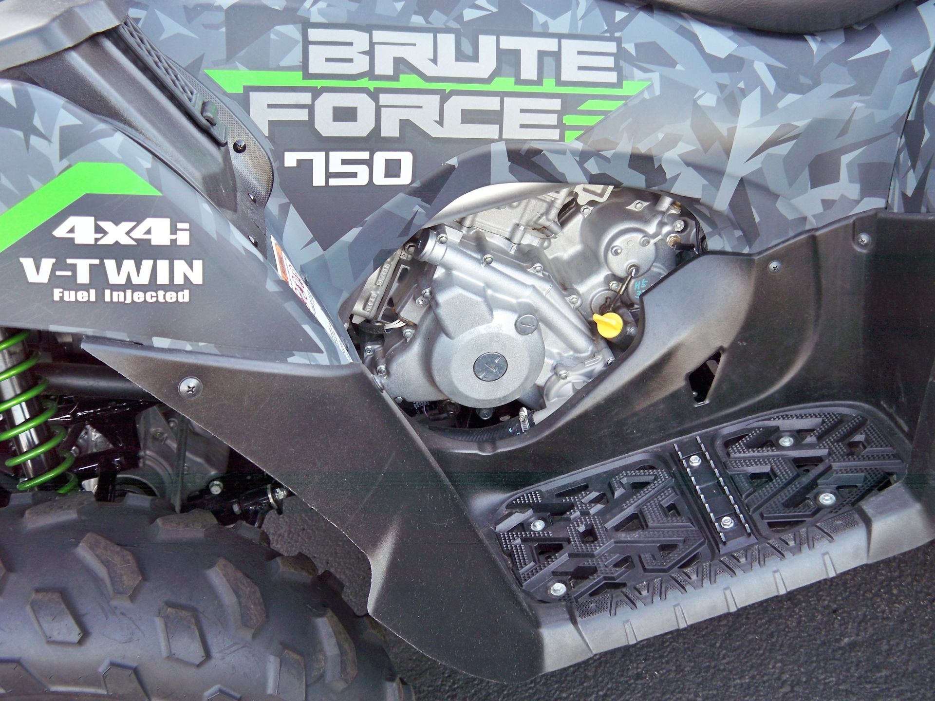 2021 Kawasaki Brute Force 750 4x4i EPS in North Mankato, Minnesota - Photo 22