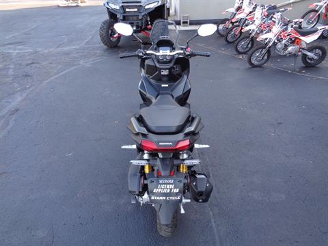 2025 Honda ADV160 in North Mankato, Minnesota - Photo 9