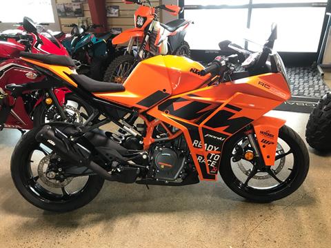 New 2023 KTM RC 390 Motorcycles in Lakeport, CA Stock Number: N/A