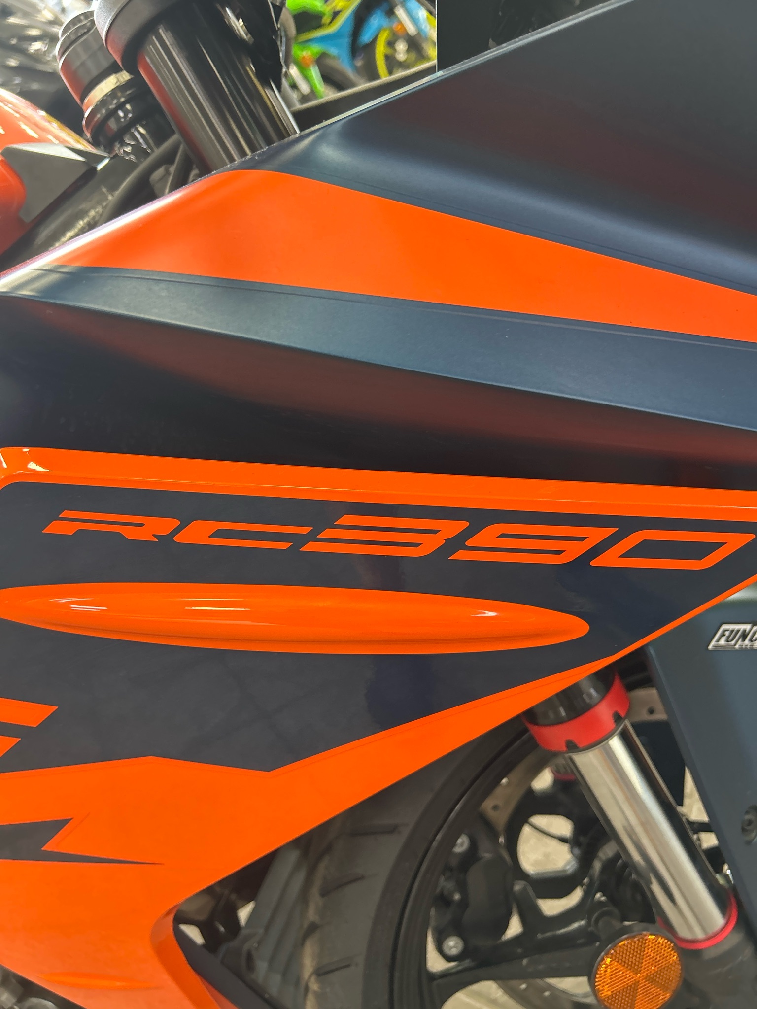 2023 KTM RC 390 4