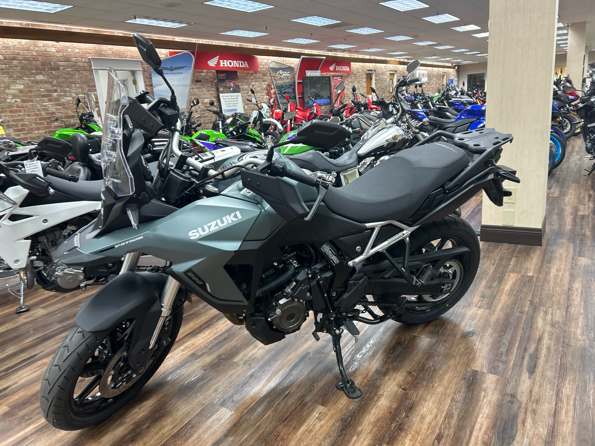 2024 Suzuki V-Strom 800