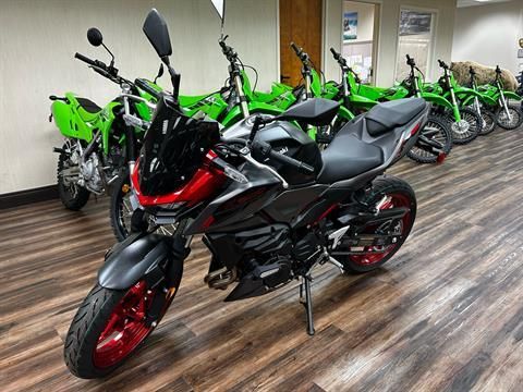 New 2025 Kawasaki Z500 SE ABS Motorcycles in Statesville, NC