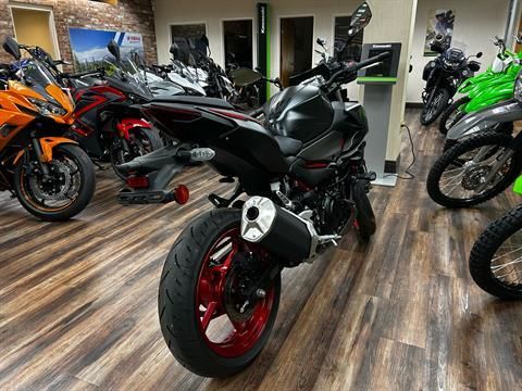 New 2025 Kawasaki Z500 SE ABS Motorcycles in Statesville, NC