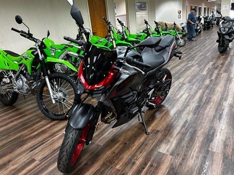 New 2025 Kawasaki Z500 SE ABS Motorcycles in Statesville, NC