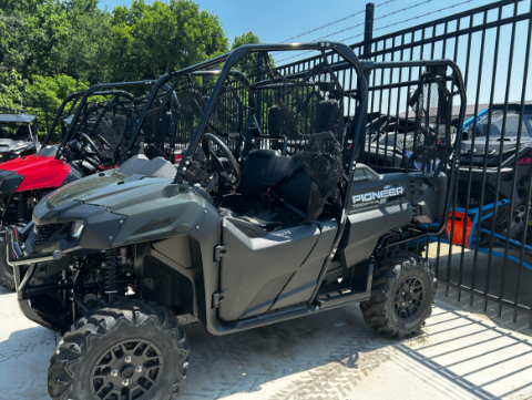 2026 Honda Pioneer 700-4 Deluxe