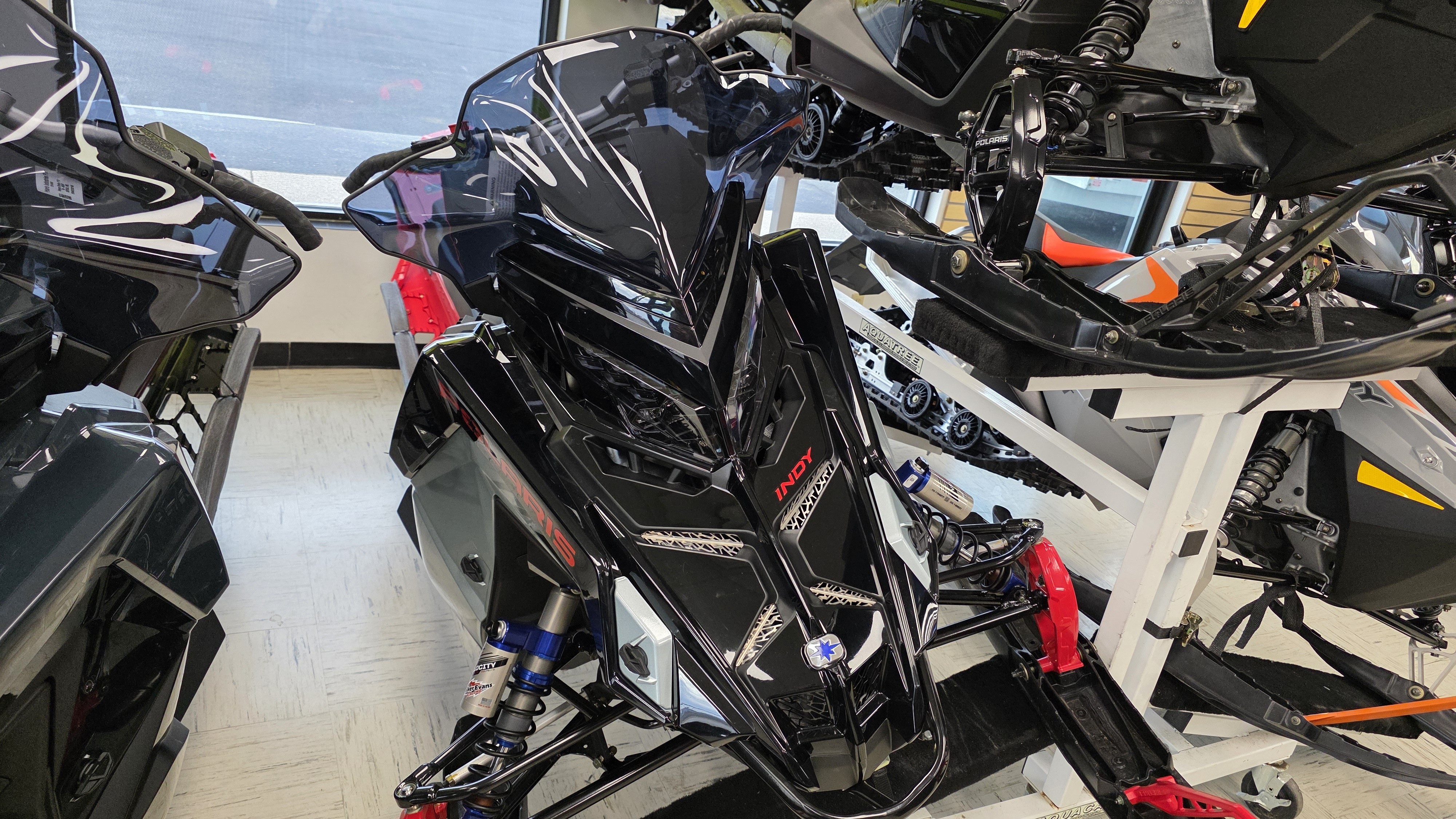 New 2026 Polaris 850 INDY VR1 137 SC ES, Orion IL | Specs, Price ...