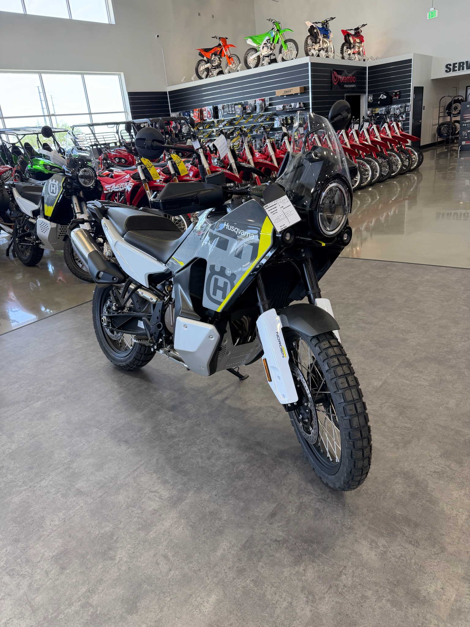 2025 Husqvarna Norden 901 2