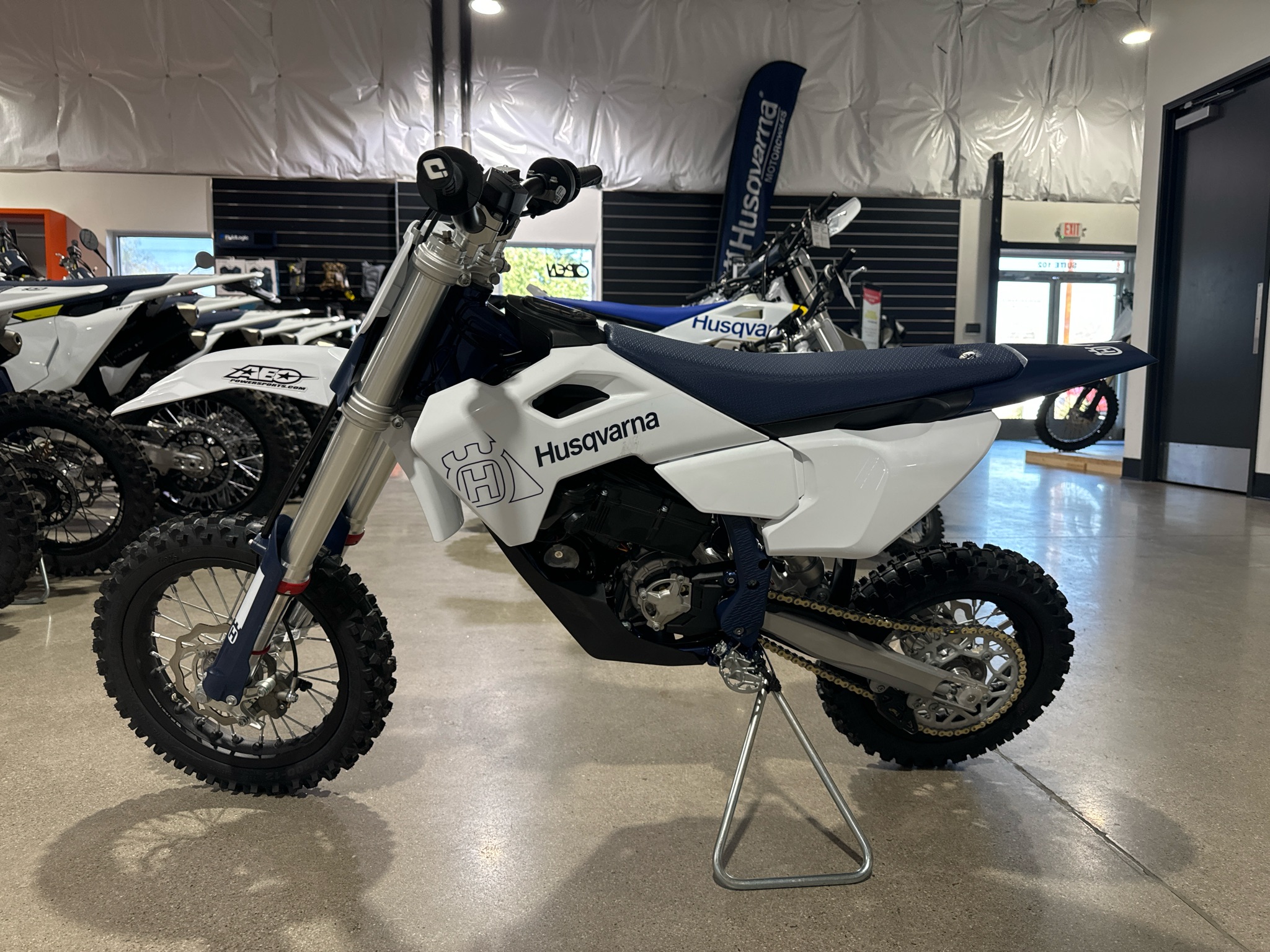 2027 Husqvarna EE 5 2