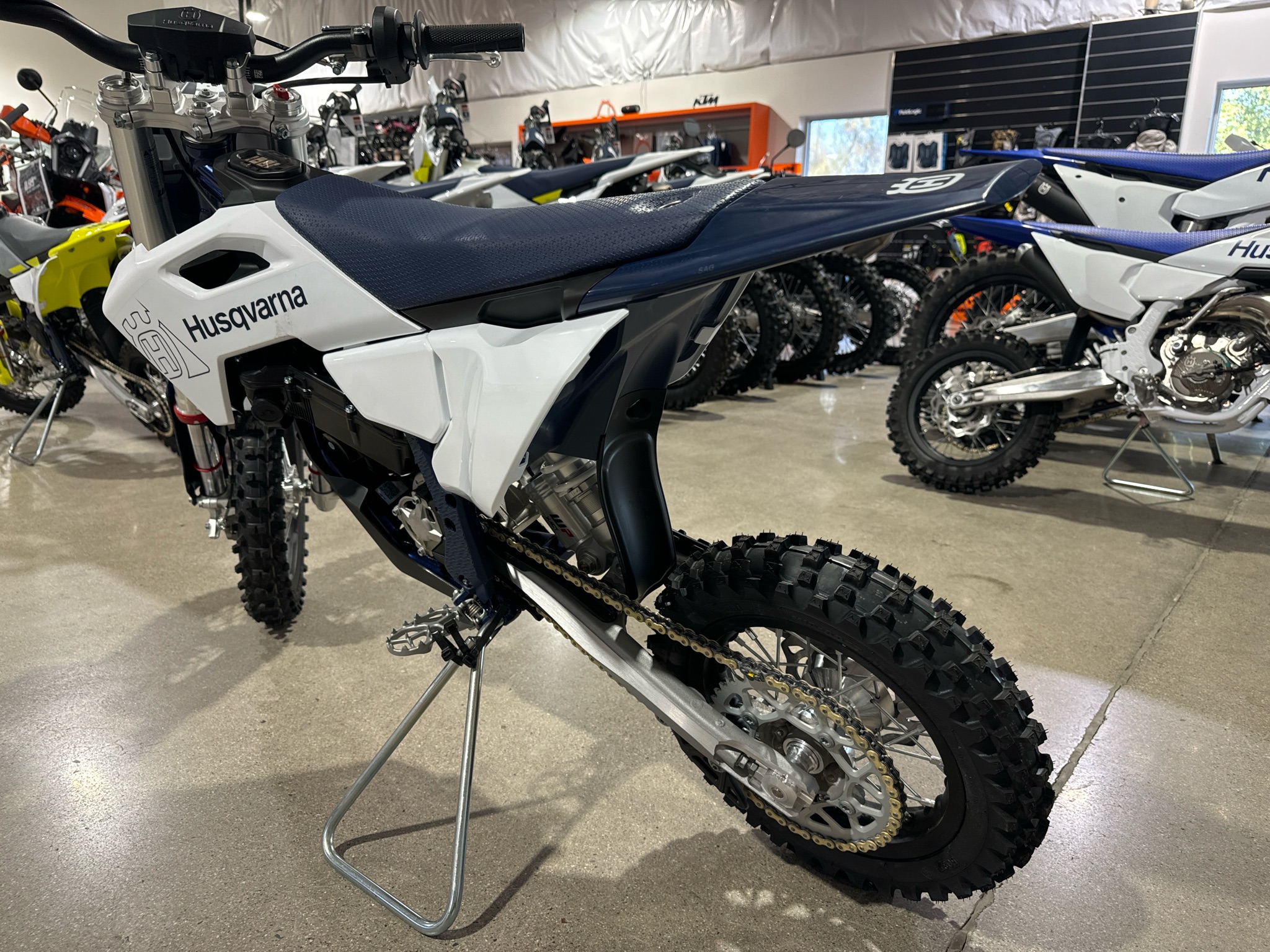 2027 Husqvarna EE 5 6