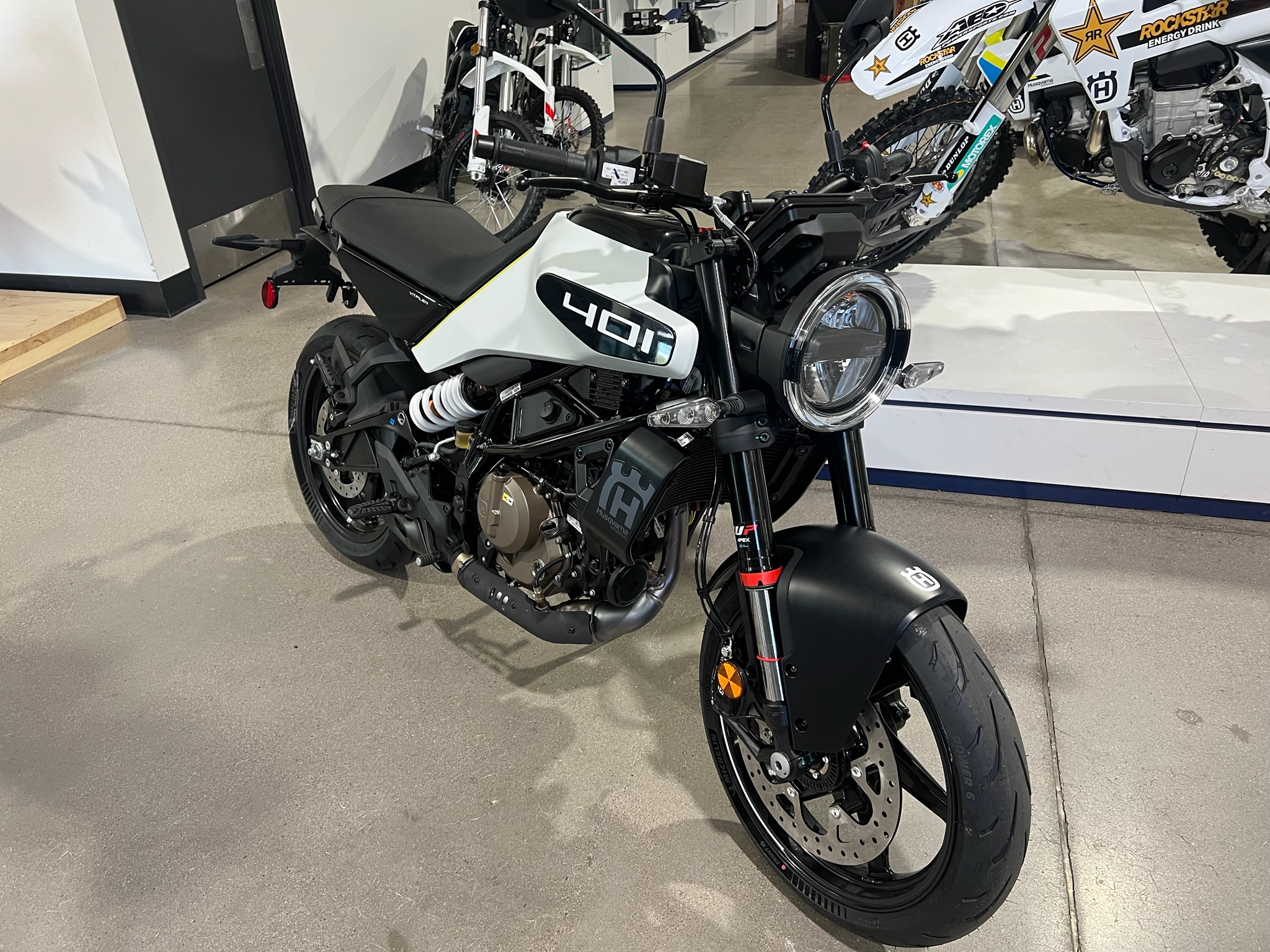 2024 Husqvarna Vitpilen 401 3