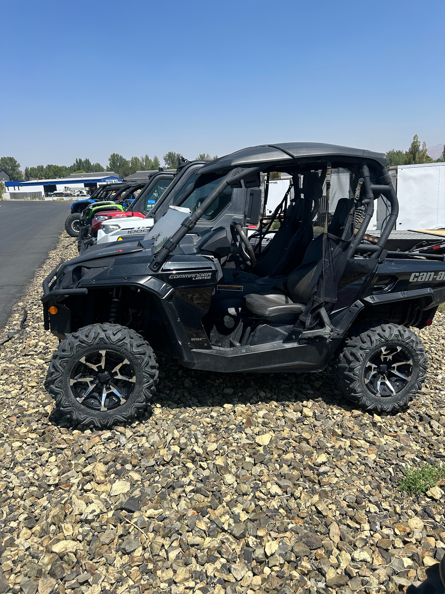 2018 Can-Am™ Commander 1000 Limited 2
