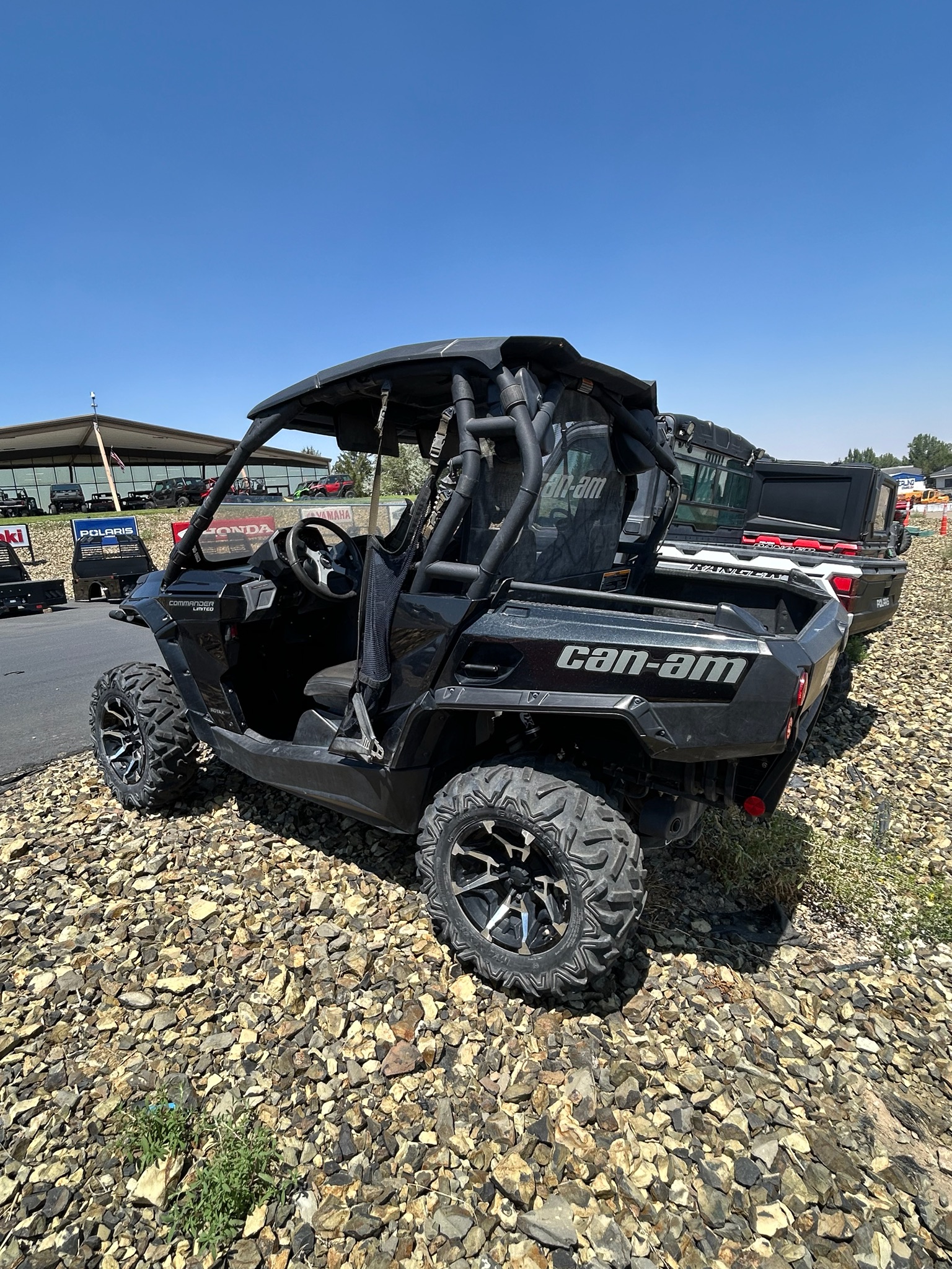 2018 Can-Am™ Commander 1000 Limited 3