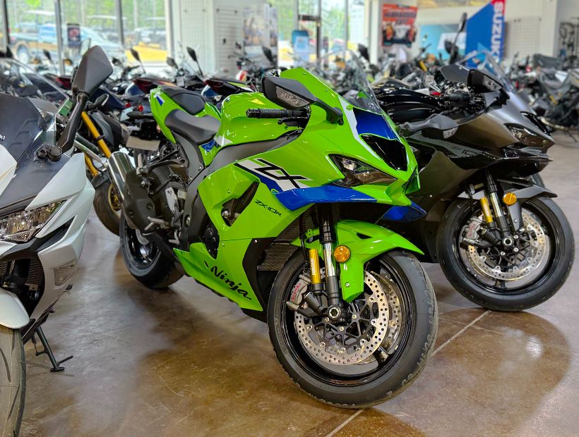 2026 Kawasaki Ninja® ZX-10R ABS 1