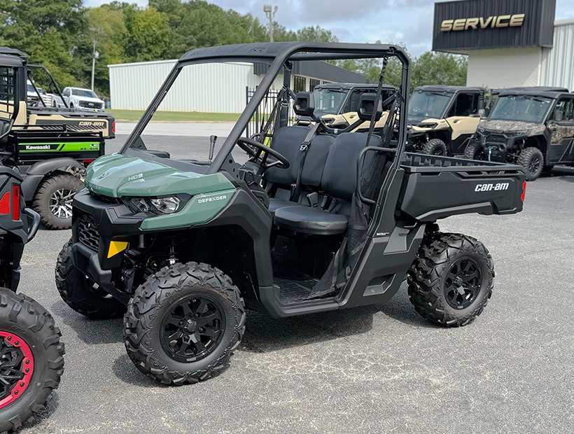 2026 Can-Am™ Defender DPS HD9 1