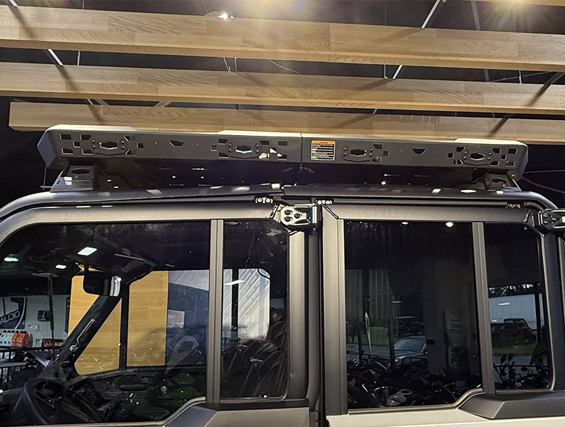 2026 Can-Am™ Defender MAX Limited HD11 3