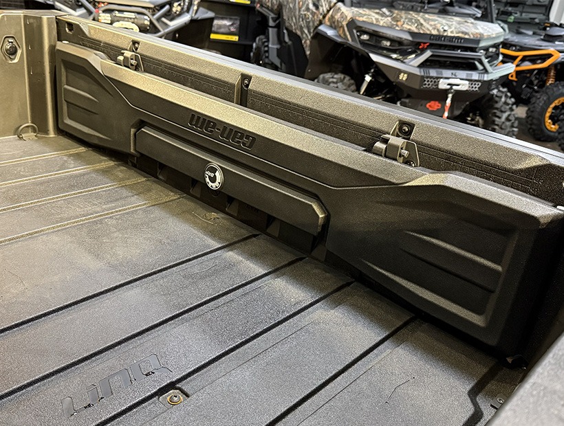 2026 Can-Am™ Defender MAX Limited HD11 7