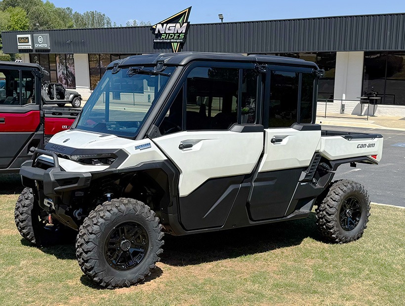 2026 Can-Am Defender MAX Limited HD11