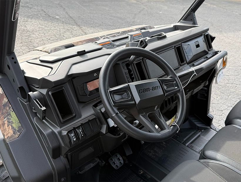 2026 Can-Am™ Defender MAX XT HD11 3