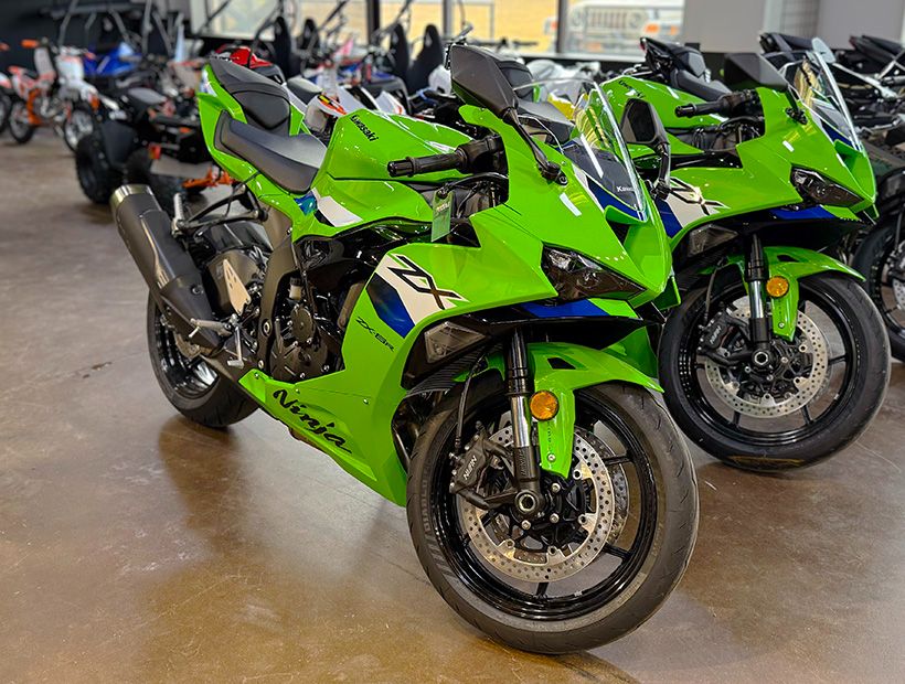 2026 Kawasaki Ninja® ZX-6R ABS 1