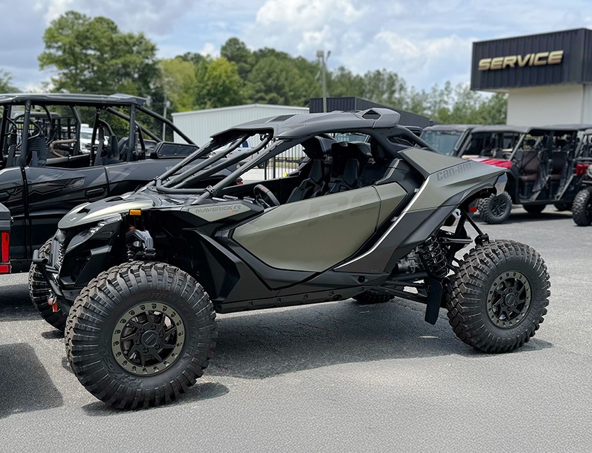 2026 Can-Am Maverick R X RC with Smart-Shox