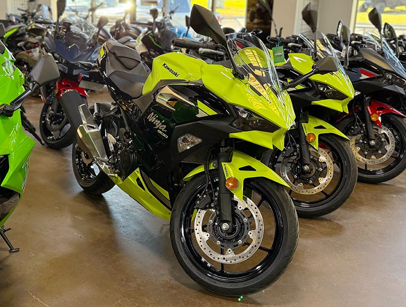 2026 Kawasaki Ninja® 500 ABS 1