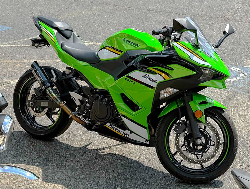 2025 Kawasaki Ninja® 500 SE KRT Edition ABS