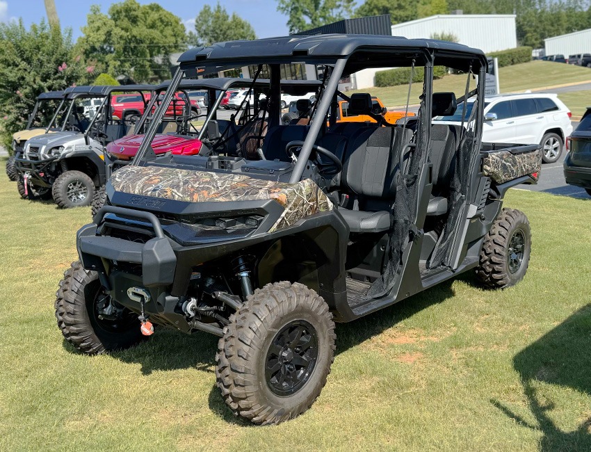 2026 Can-Am Defender MAX XT HD11 with 10.25 in. touchscreen display