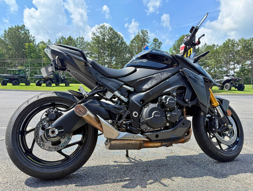 2025 Suzuki GSX-S1000
