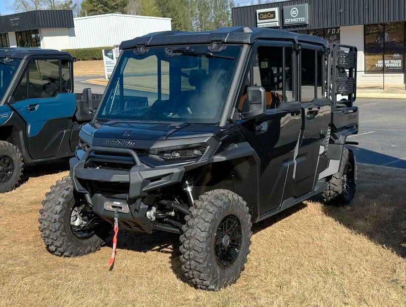 2026 Can-Am™ Defender MAX Lone Star CAB HD11 1