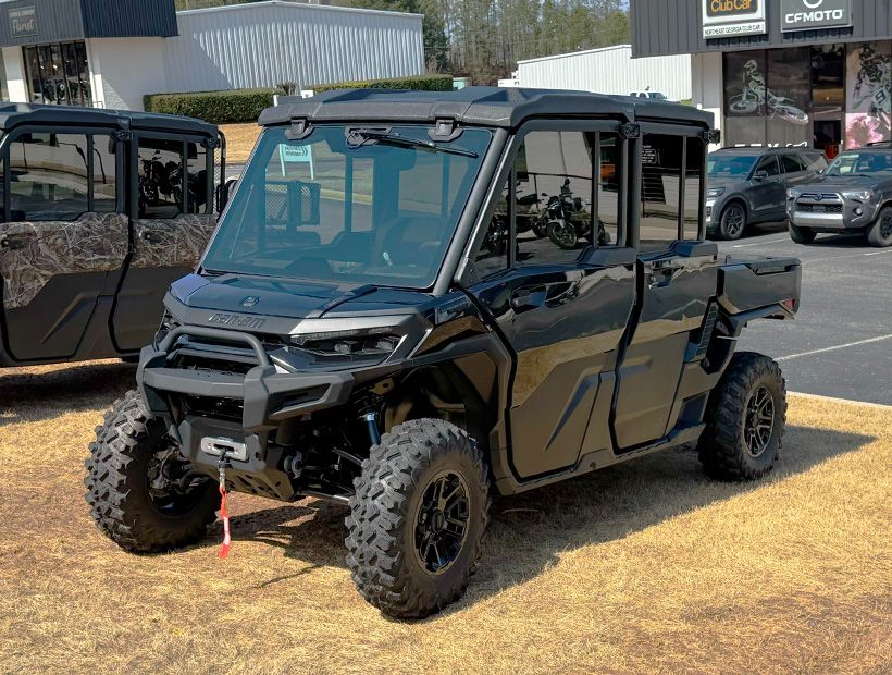 2026 Can-Am Defender MAX Lone Star CAB HD11