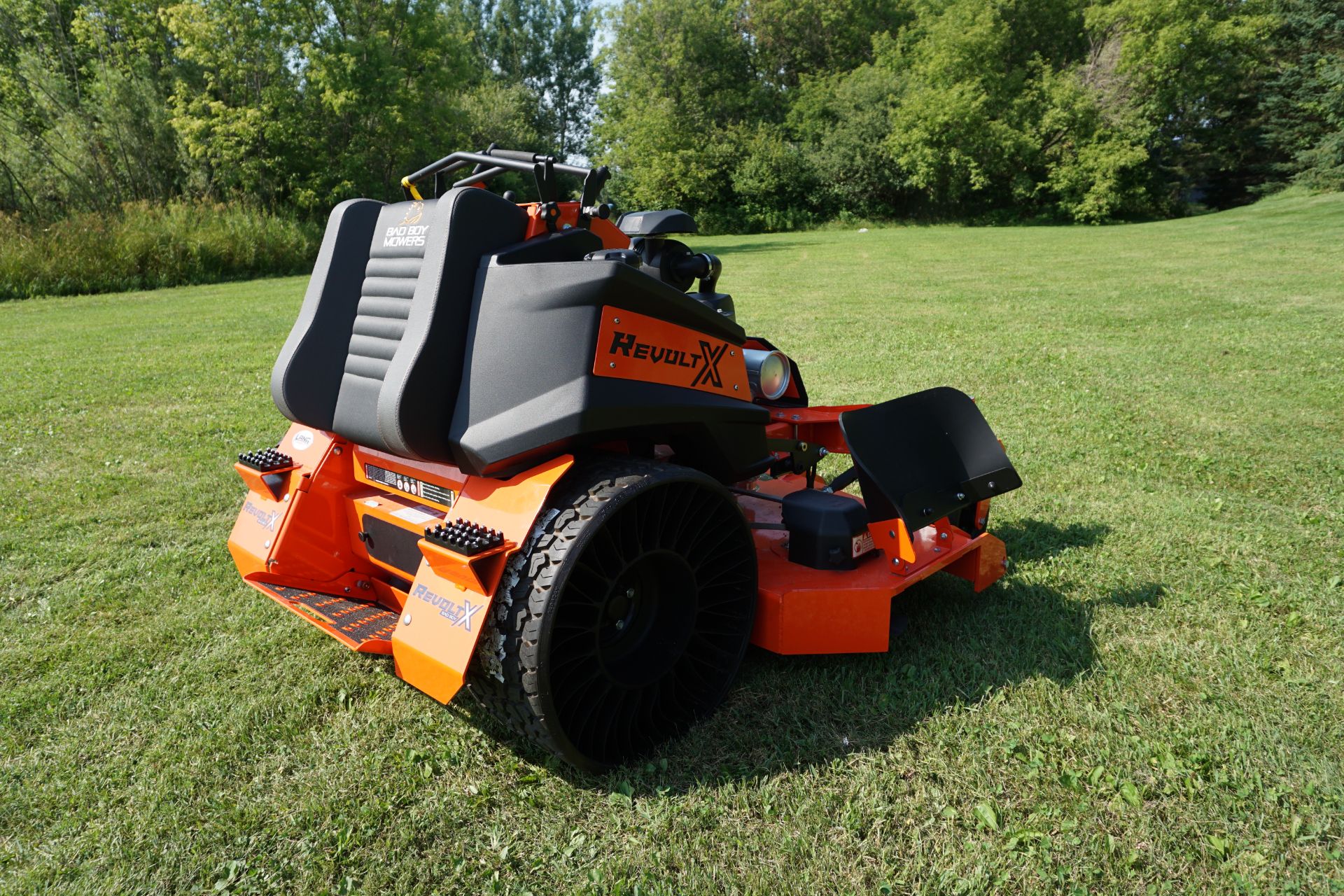 New 2025 Bad Boy Mowers Revolt X 61 in. Kawasaki FX1000 EFI 38.5