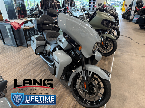 2025 Indian Roadmaster PowerPlus Dark Horse with 112 and PowerBand Audio Package