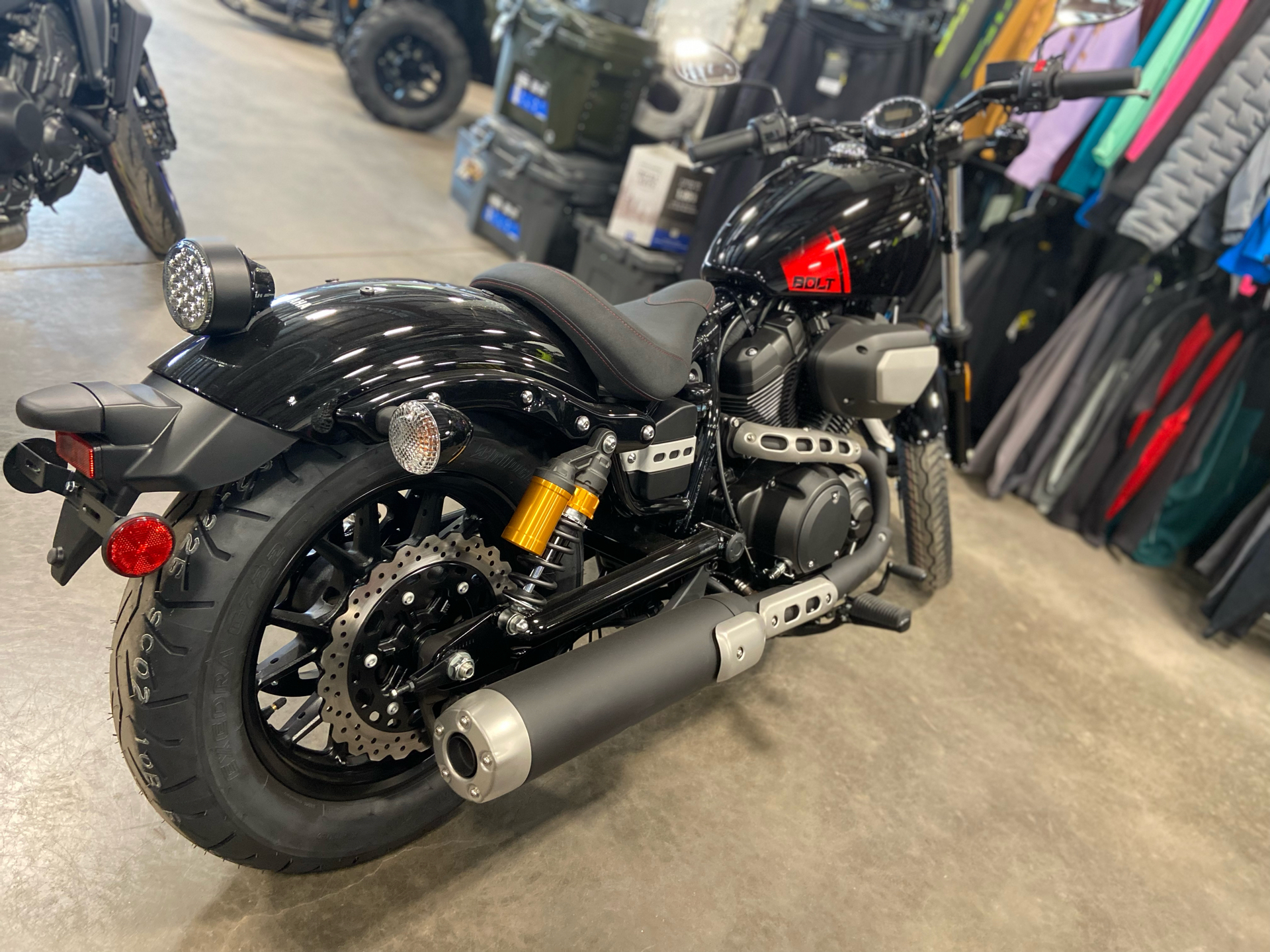 2025 Yamaha Bolt R-Spec 4