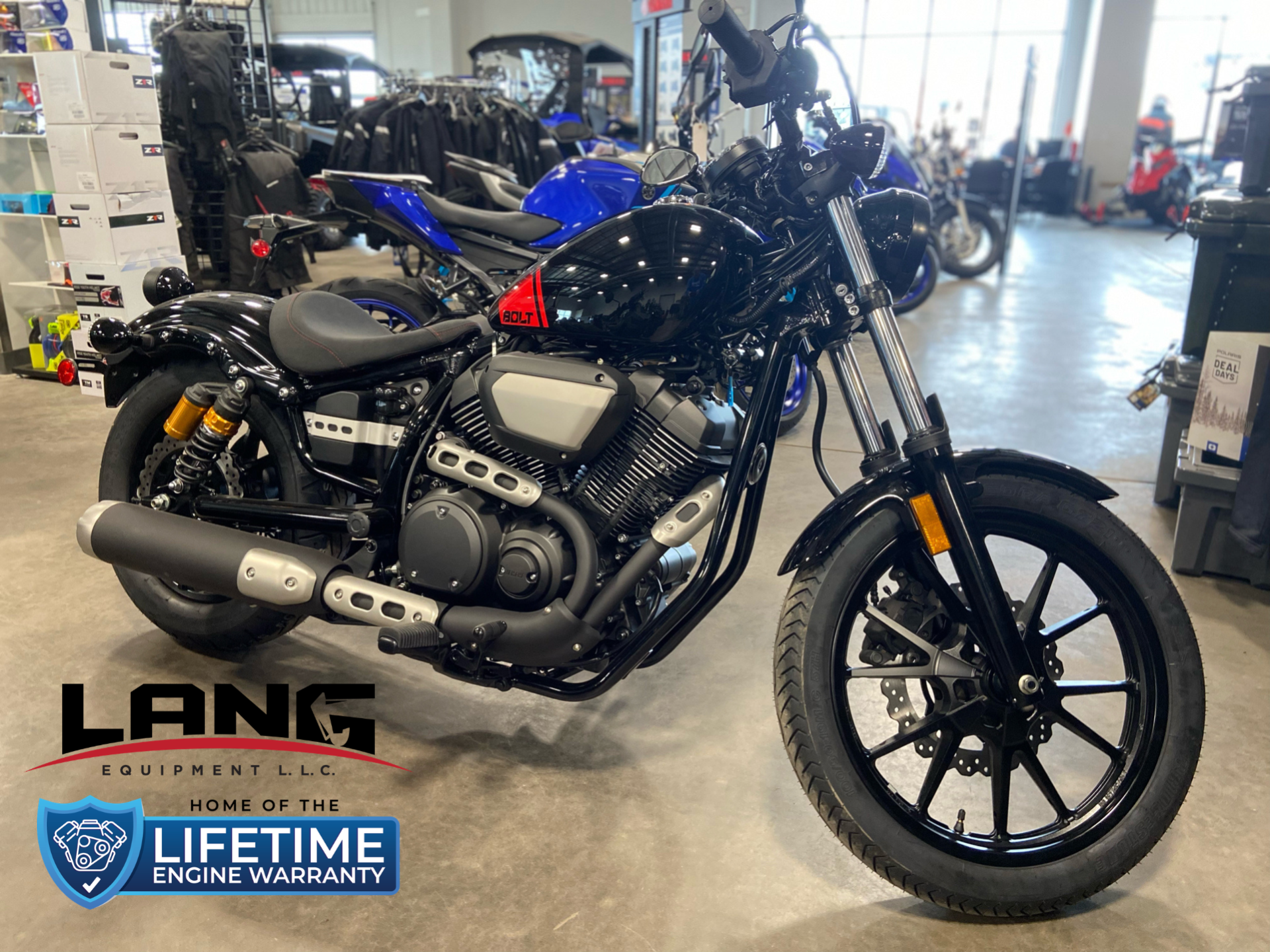 2025 Yamaha Bolt R-Spec 1