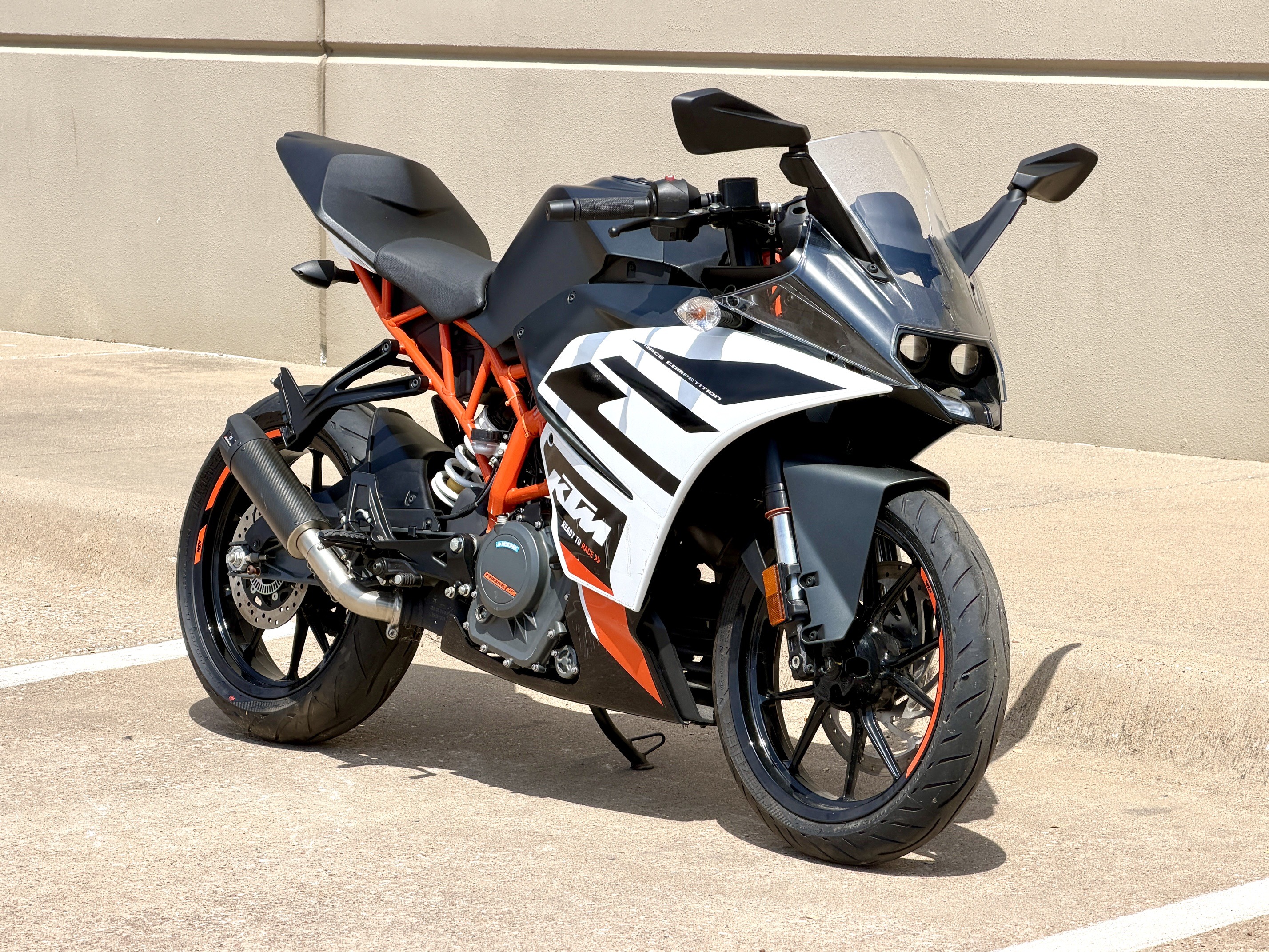 2020 KTM RC 390 1
