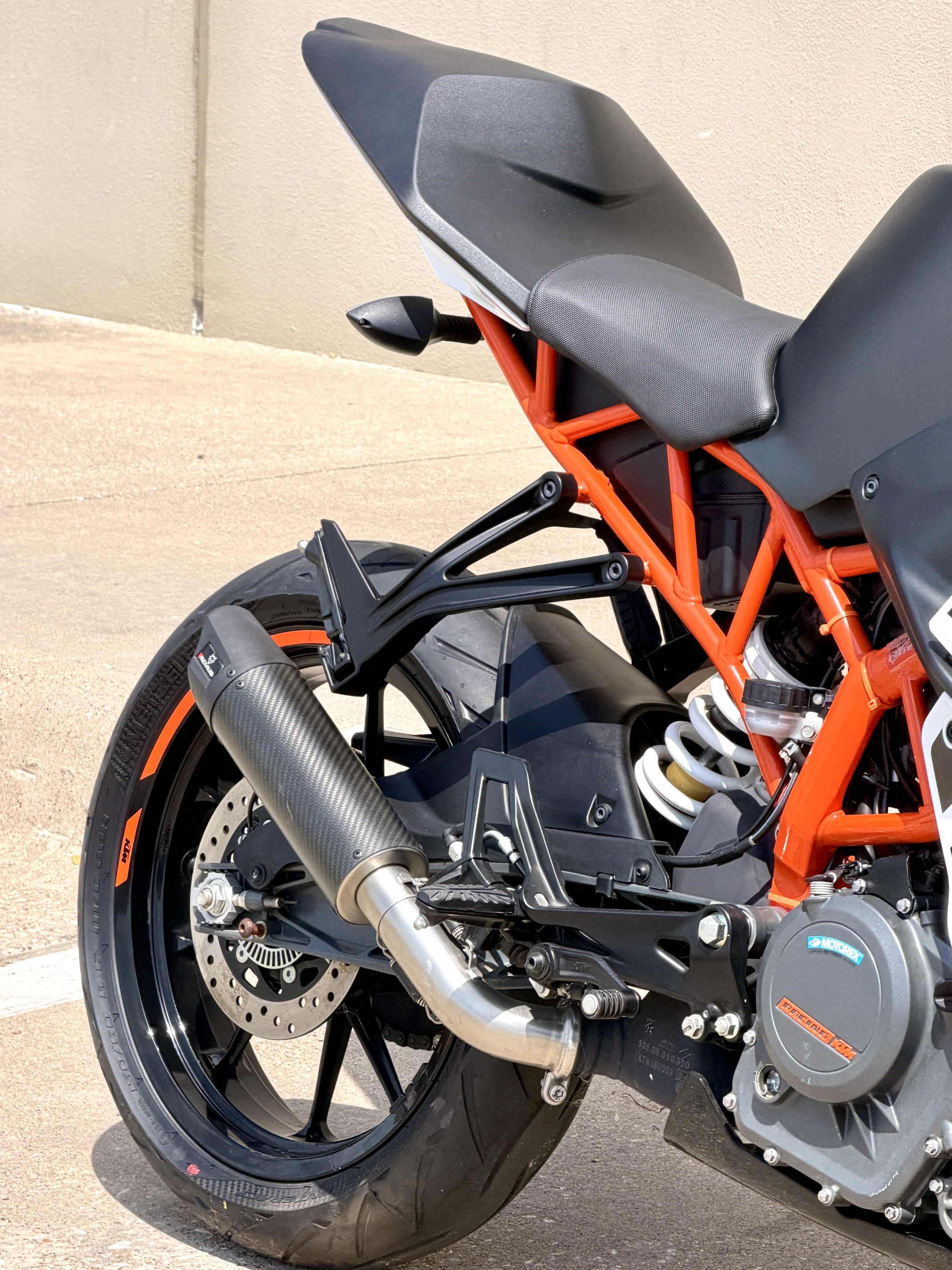 2020 KTM RC 390 5