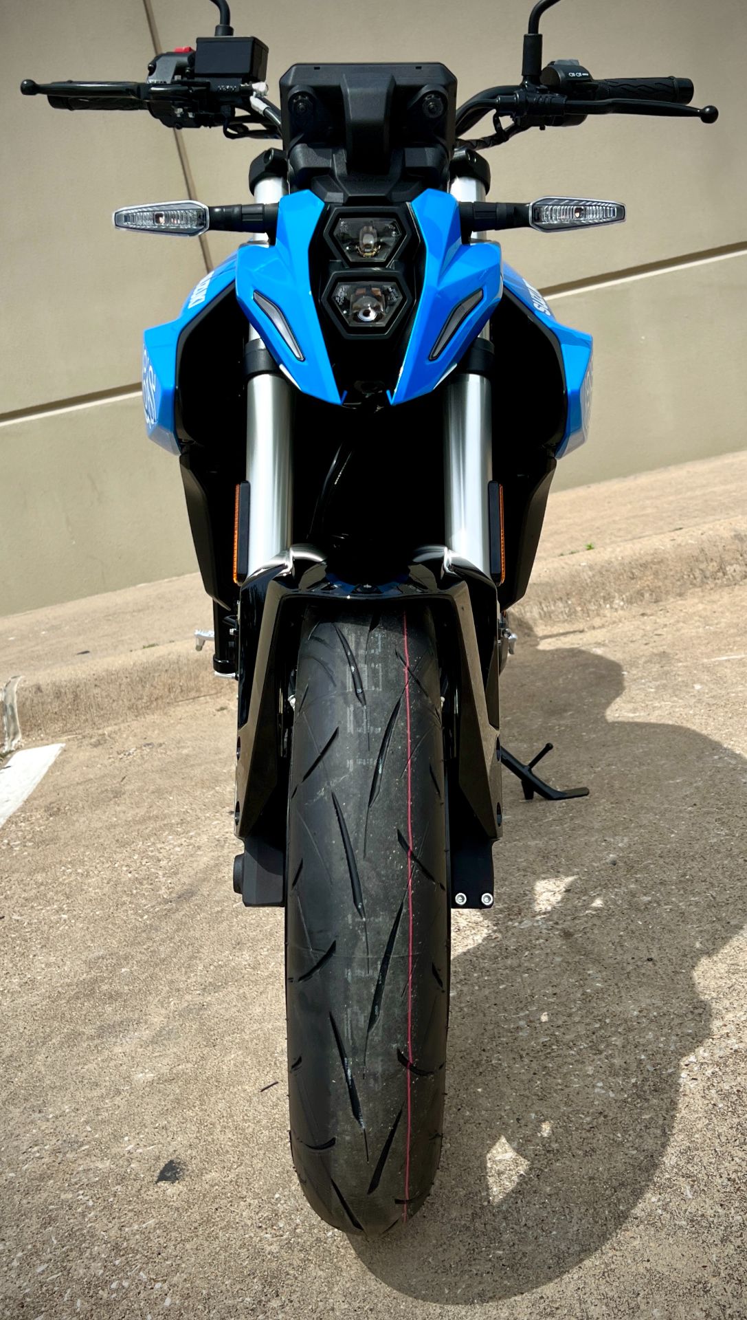 New 2025 Suzuki GSX-8S | Motorcycles in Plano TX | 100316 Glass