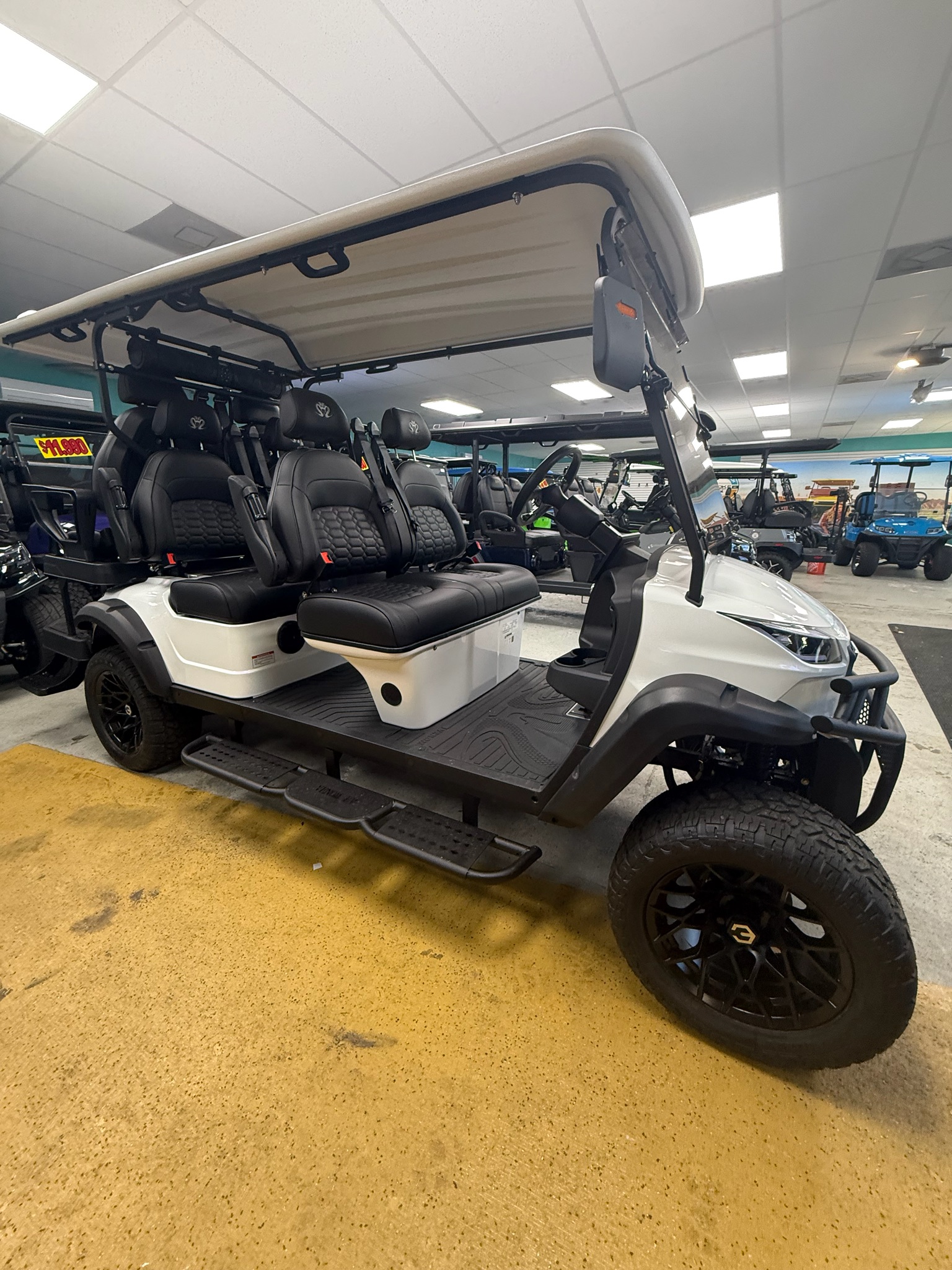 2026 Venom EV photo 6