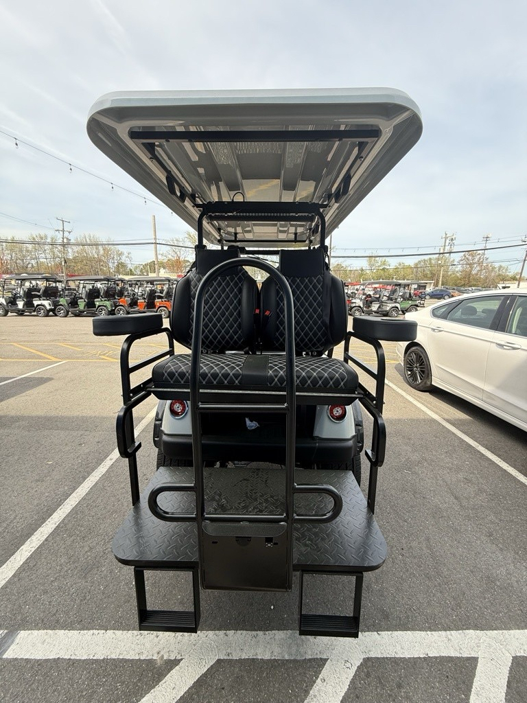 2025 EPIC CARTS E40-L in Virginia Beach, Virginia - Photo 2