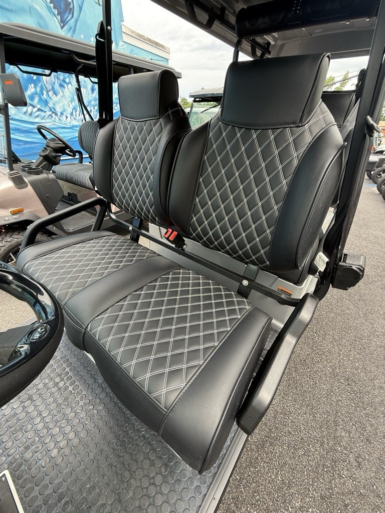2025 EPIC CARTS E60-L in Virginia Beach, Virginia - Photo 12