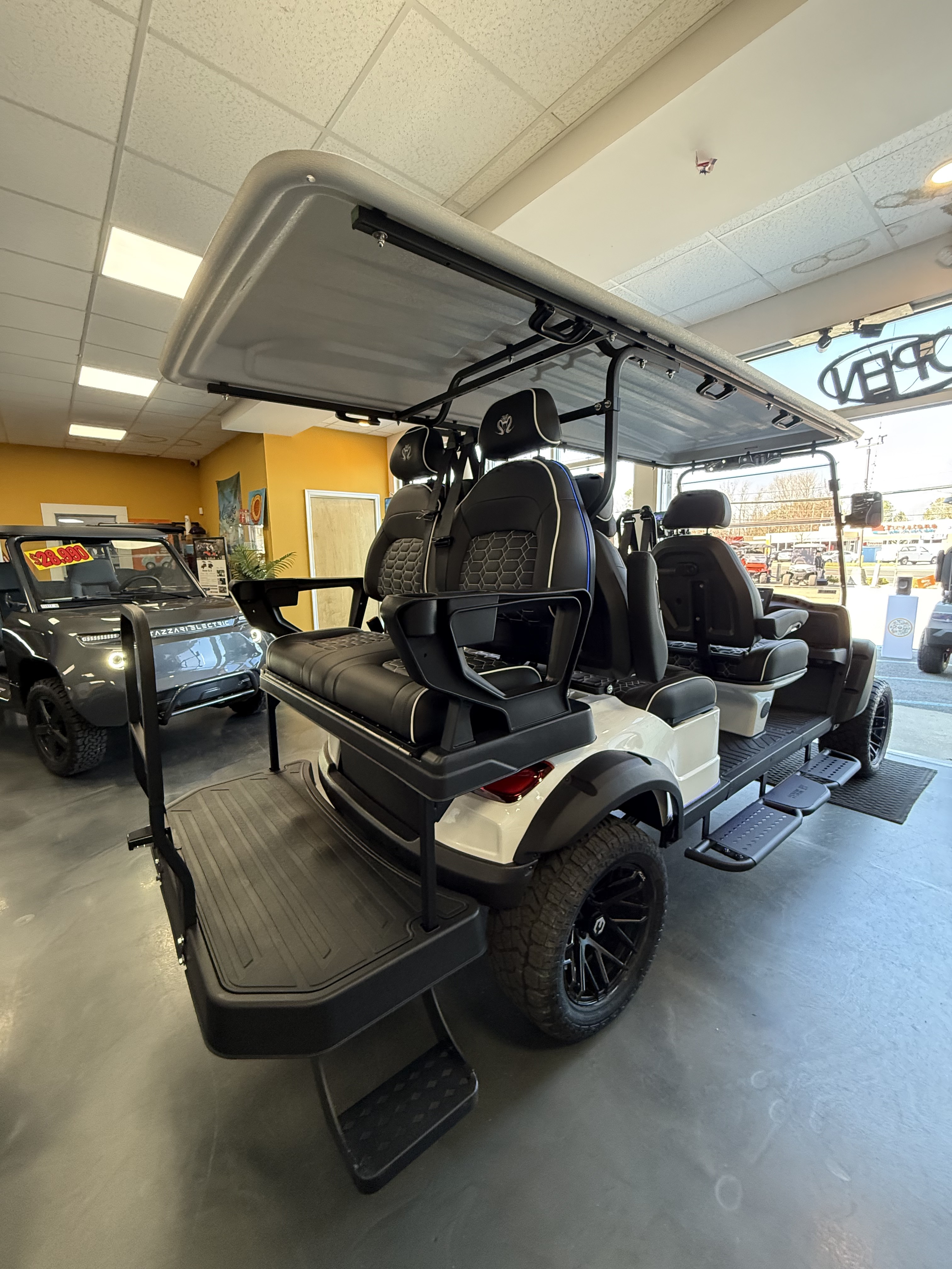 2026 Venom EV photo 8
