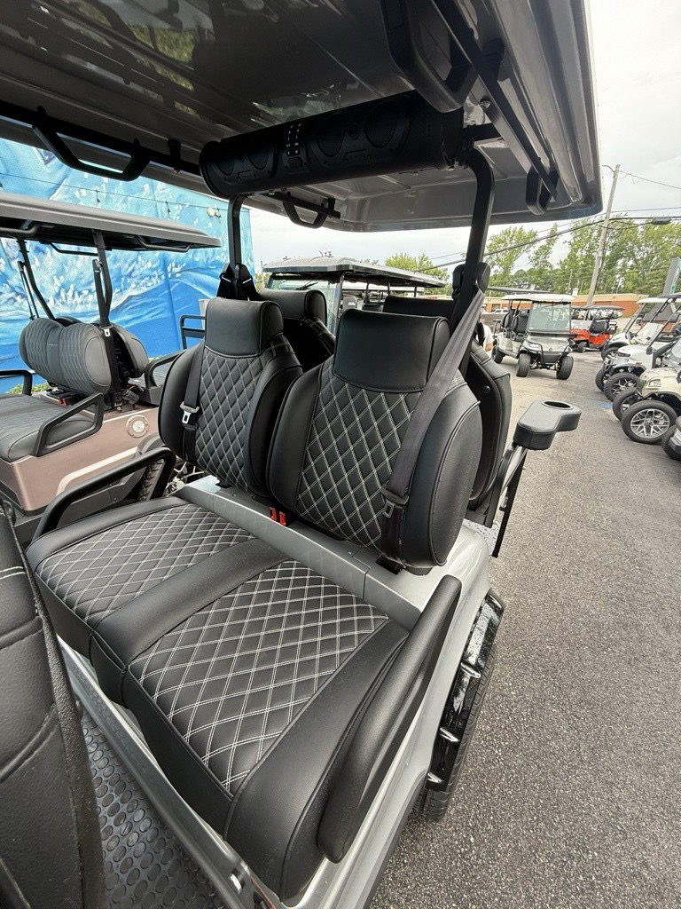 2025 EPIC CARTS E60L in Virginia Beach, Virginia - Photo 2