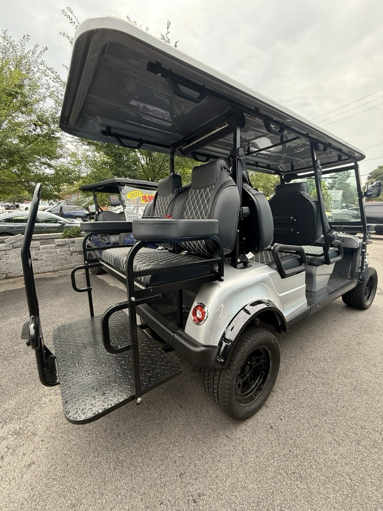 2025 EPIC CARTS E60L in Virginia Beach, Virginia - Photo 7
