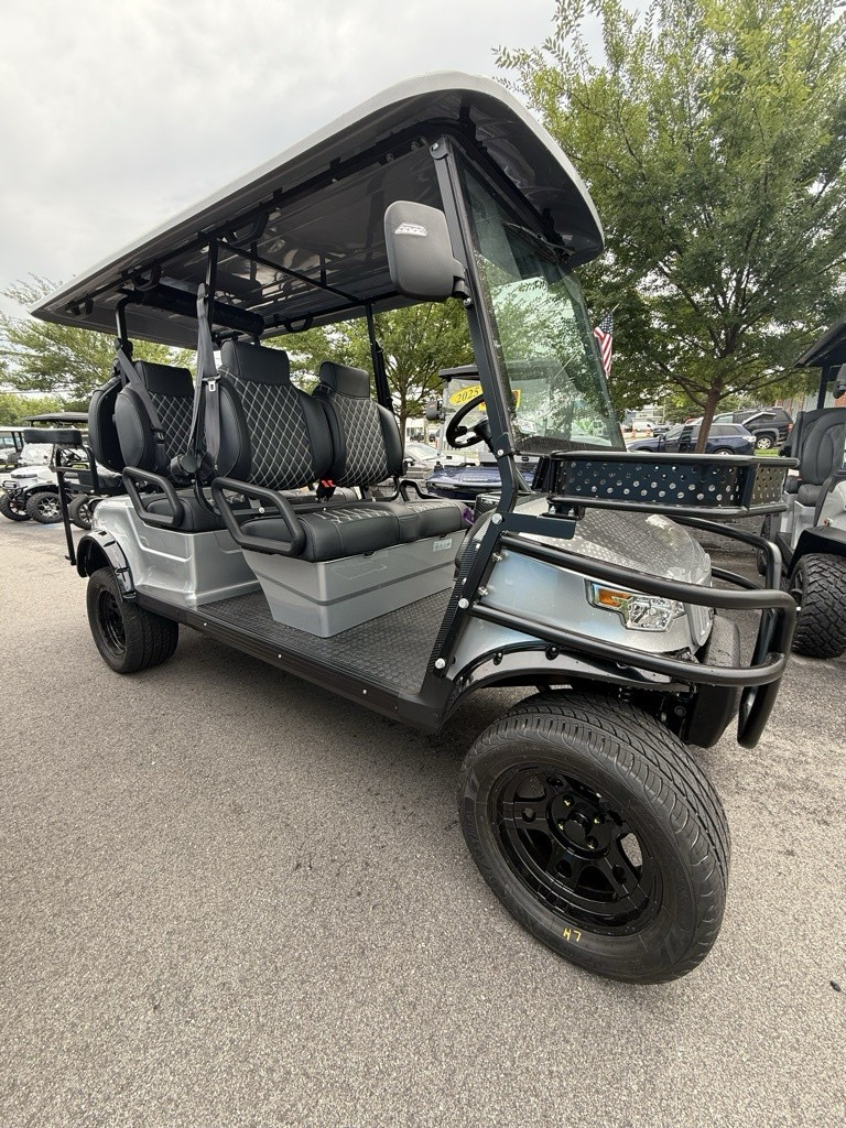 2025 EPIC CARTS E60L in Virginia Beach, Virginia - Photo 11